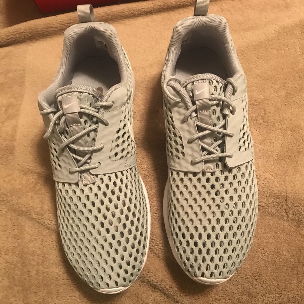 White & Grey Nike Roshe